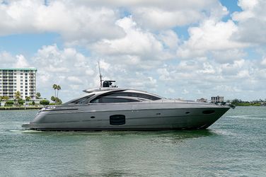 70' Pershing 2015 Yacht For Sale